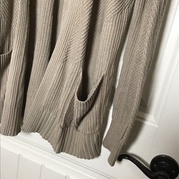 Lululemon Cotton Knit Textured Wrap in Heathered Trench. - Picture 5 of 10